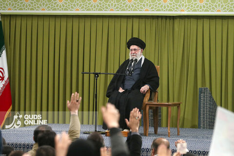 دیدار اقشار مردم با رهبر انقلاب به مناسبت چهل‌وهفتمین سالگرد پیروزی انقلاب اسلامی