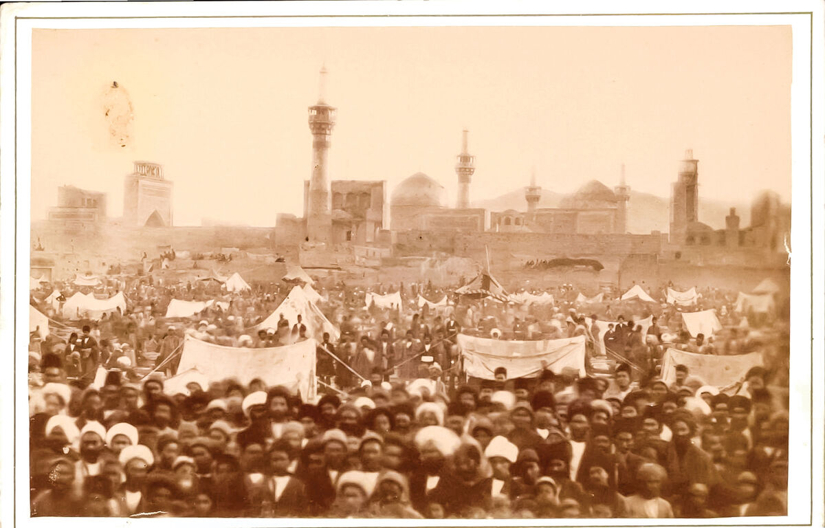 «چراغ‌برات» 
در گورستان تاریخی قتلگاه