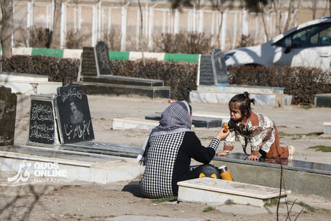 گزارش تصویری | آیین چراغ برات در بهشت رضا (ع) - مشهد