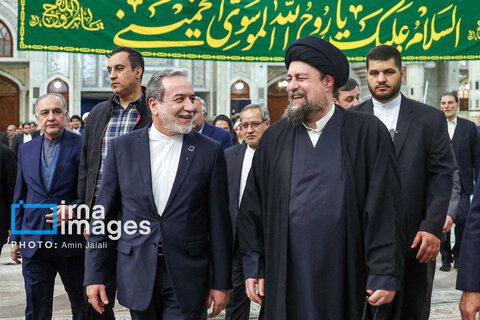 تجدید میثاق وزیر و اعضای وزارت امور خارجه با آرمان‌های امام راحل