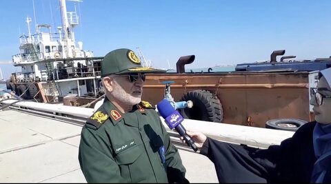 توقیف دو شناور متخلف قاچاق سوخت در خلیج فارس