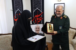 اهدای درجه سپهبدی شهید سلامی به خانواده وی/ تأکید بر تداوم راه فرماندهان شهید جنگ ۱۲ روزه