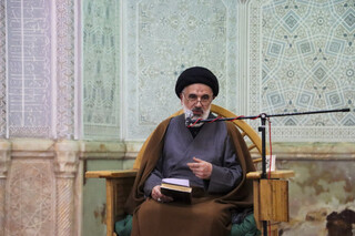 استاد حوزه علمیه: بدون انقلاب اسلامی و همراهی با رهبر معظم انقلاب، مسیر مهدویت طی نمی‌شود