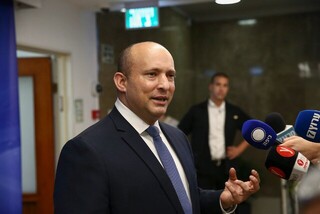 جنگ داخلی در تل‌آویو؛ بنت نتانیاهو را «پیرو رؤسای امنیتی» خواند