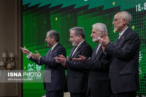 تصویری از سه وزیر خارجه ادوار مختلف کشور