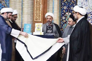 رونمایی از کتاب جذب و عملیات جهادی اثر معاون فرهنگی زیارتگاه شهید مدرس