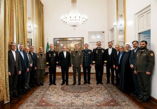 دیدار فرماندهان ارشد ارتش با وزیر امورخارجه / آمادگی کامل آجا در دفاع از کشور