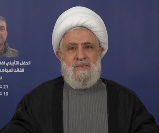 نعیم قاسم: ایران تحت رهبری امام خامنه‌ای می‌درخشد؛ آماده دفاع هستیم