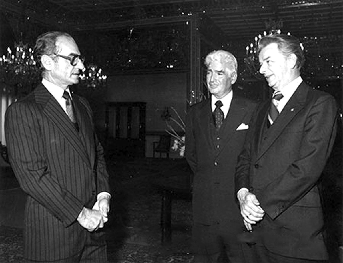 برو به «سالیوان» بگو!