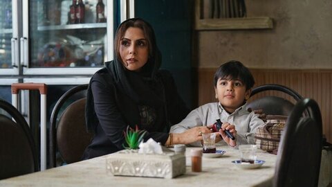 شیوا مکینیان در کافه سلطان