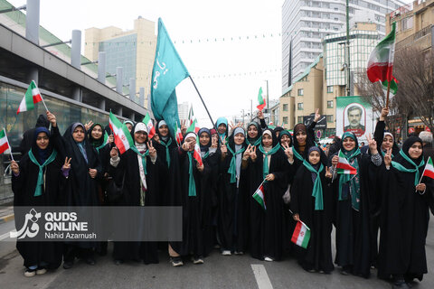 گزارش تصویری | راهپیمایی ۲۲ بهمن در مشهد - ۱