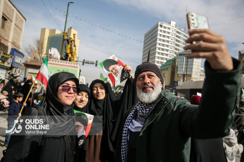 راهپیمایی  مردم مشهد در ۲۲ بهمن ماه