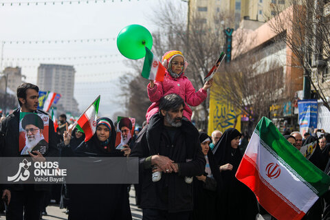 راهپیمایی  مردم مشهد در ۲۲ بهمن ماه