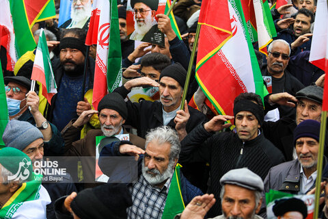 راهپیمایی  مردم مشهد در ۲۲ بهمن ماه
