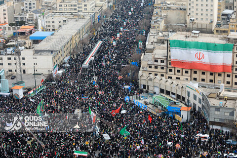 راهپیمایی  مردم مشهد در ۲۲ بهمن ماه