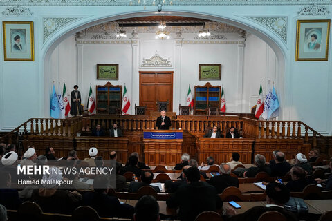 نشست اعضای هیئت‌های عالی نظارت بر انتخابات شوراها با حضور رئیس مجلس