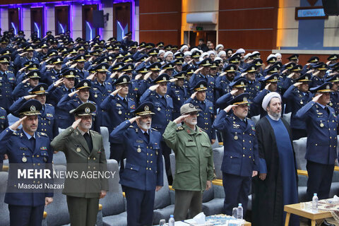 دیدار فرماندهان و کارکنان نیروی هوایی و پدافند هوایی با رییس ستاد کل