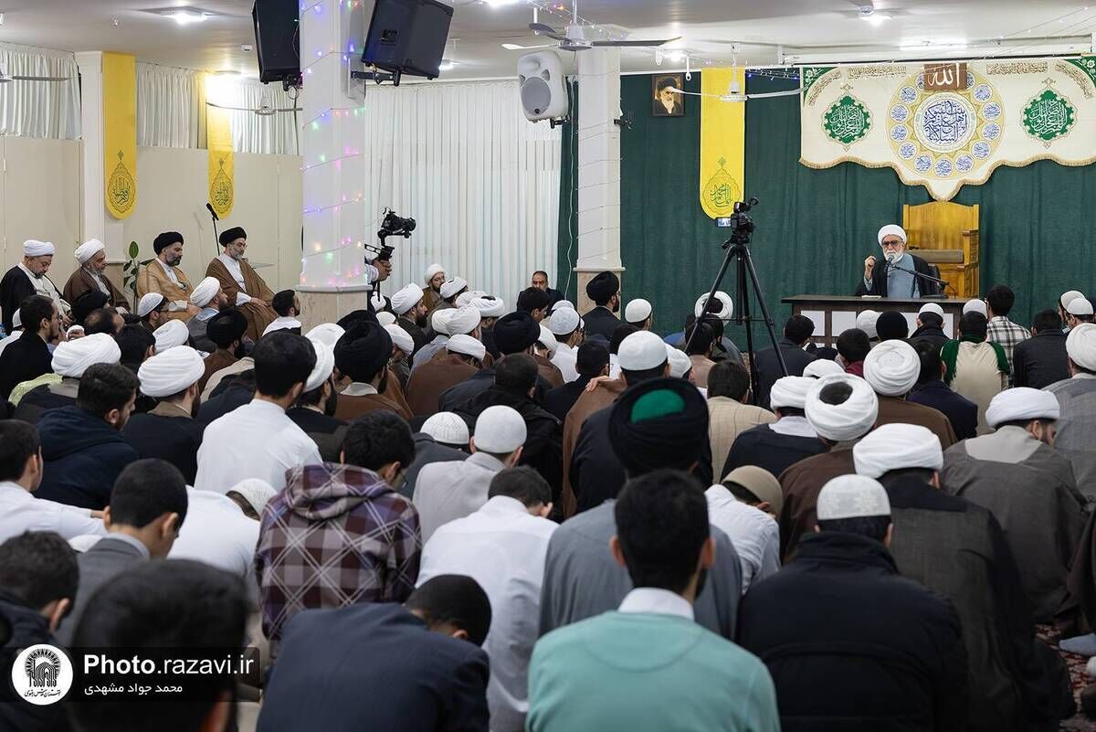 تولیت آستان قدس رضوی: هرچه از انقلاب می‌گذرد، زنده‌تر و اثرگذارتر می‌شود