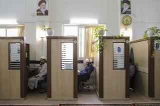 خدمت‌رسانی ۱۴ دفتر و میز پاسخگویی به سوالات دینی در ماه رمضان در حرم مطهر رضوی