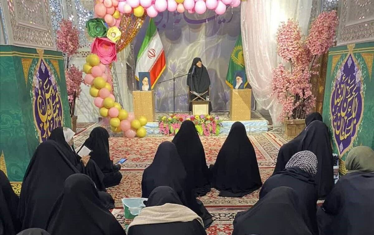 برپایی آئین بیتوته معنوی خواهران جامعةالمصطفی العالمیه در حرم مطهر رضوی
