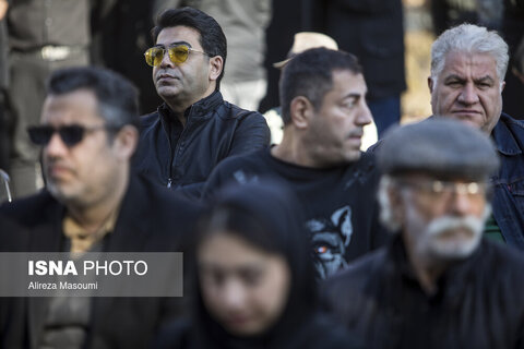 عکس | مراسم تشییع پیکر «عنایت بخشی»