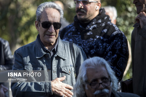 عکس | مراسم تشییع پیکر «عنایت بخشی»