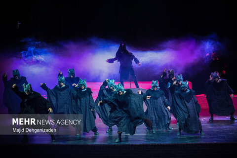 اجرای نمایش «هیولاکش» در یزد