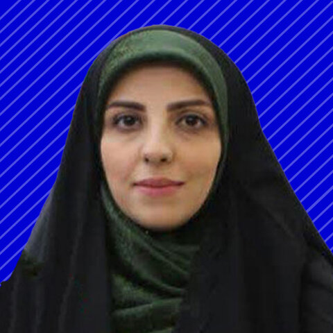 بحران شعر امروز مخاطب نیست، فاصله است / جشنواره‌ها تلاش می‌کنند به سلیقه ادبی کشور جهت بدهند