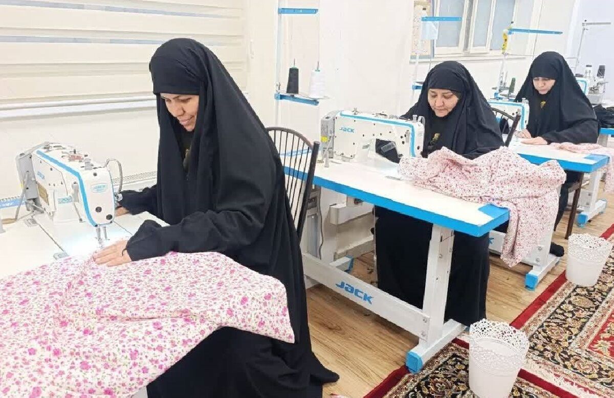 بازسازی و طراحی چادرهای امانی زائران؛ هنر و نظم در خیاط‌خانه سازمان حرم مطهر رضوی