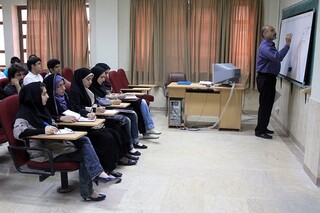 نسبت استاد به دانشجو دو برابر استاندارد است/ چالش‌های جدی دانشگاه فرهنگیان