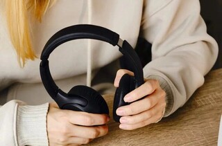 مراقب استفاده روزمره از هدفون‌ها باشید