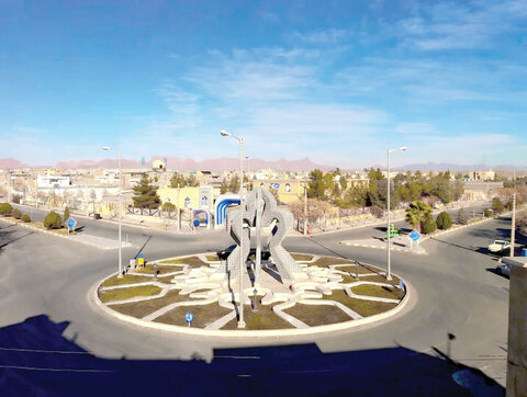 تسهیلات اشتغال شهر میوه‌های بهشتی ۱۰ برابر کمتر از نیاز واقعی است