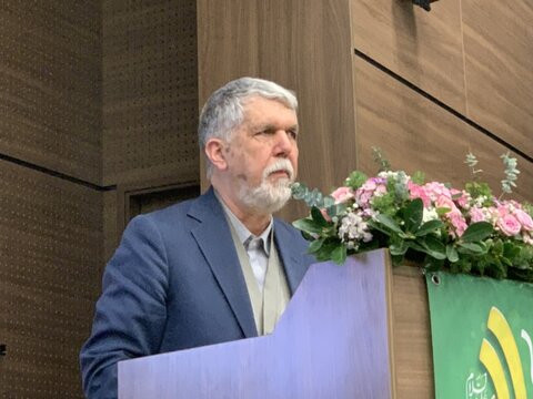 وزیر فرهنگ و ارشاد اسلامی: نمایشگاه قرآن نمادی از پیوند خدمات ایران و قرآن باشد