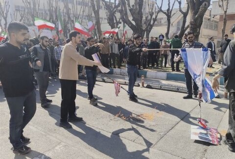 پرچم آمریکا و اسرائیل توسط دانشجویان دانشگاه شریف به آتش کشیده شد