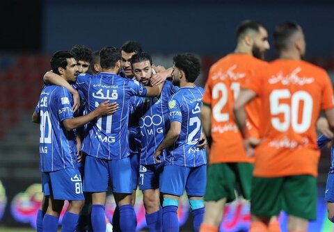 استقلال با صدرنشینی به دست بختیاری‌زاده رسید/مس جباری هم طلسم را نشکست