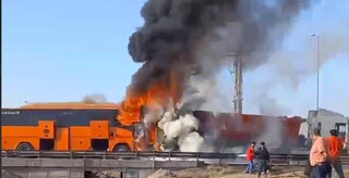 برخورد اتوبوس با تریلی در یزد