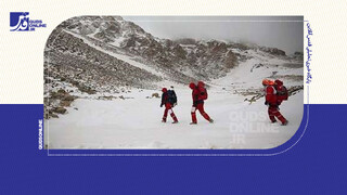 فیلم | تلاش‌ها برای یافتن پیکر کوهنوردان زیر ۱۰ متر برف