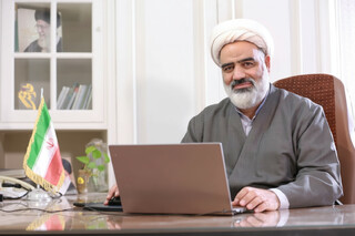 دو جهان موازی زیر یک سقف؛ چگونه صدایمان را به نسل نو برسانیم؟