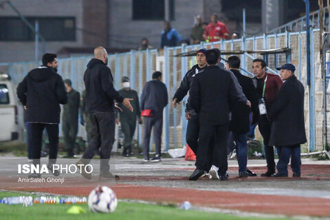 عکس | تصاویری از لحظه درگیری خداد عزیزی و مازیار زارع