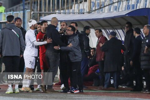 عکس | تصاویری از لحظه درگیری خداد عزیزی و مازیار زارع