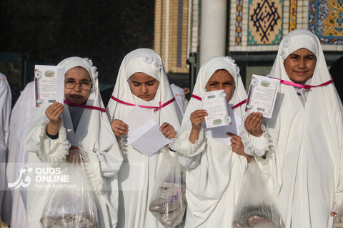 گزارش تصویری | افطار فرشته‌های روزه اولی در حرم رضوی