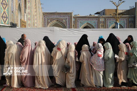 گزارش تصویری | افطار فرشته‌های روزه اولی در حرم رضوی