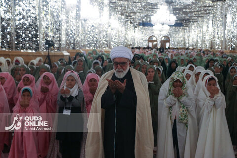 گزارش تصویری | افطار فرشته‌های روزه اولی در حرم رضوی