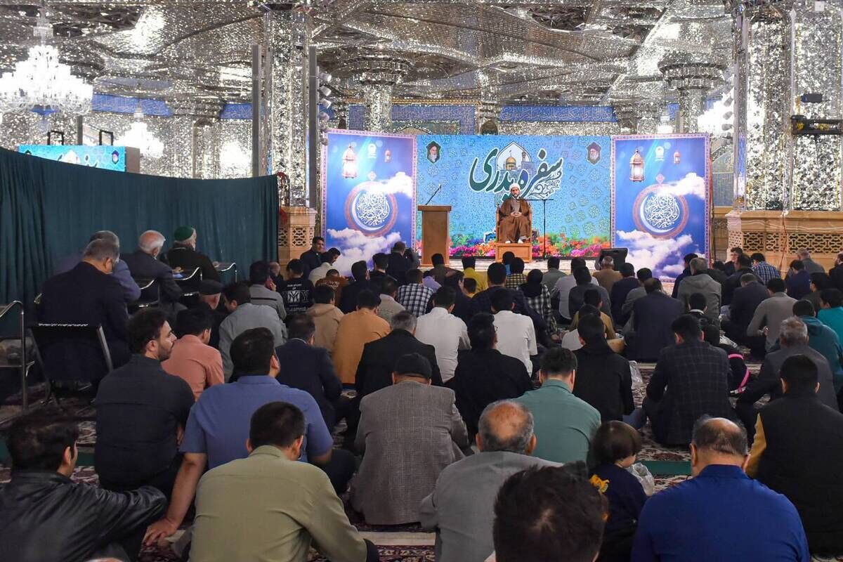 کسی که سنن الهی را بشناسد در تلاطم‌های زندگی سردرگم نمی‌شود