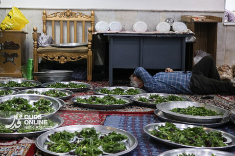 افطاری ساده با طعم مهربانی درمشهد