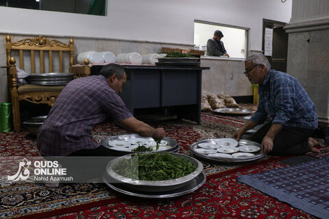 گزارش تصویری |  افطاری ساده با طعم مهربانی درمشهد