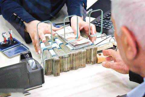 سال به سال سهم سرمایه در گردش از تسهیلات بانکی به نسبت ایجاد و توسعه، بیشتر می‌شود/ بانکداری بقامحور نه توسعه‌گرا