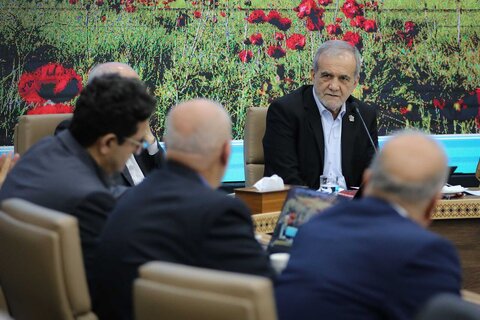 پزشکیان: از موقعی که مسئولیت گرفته‌ام تمام گرفتاری‌ها نازل شده است