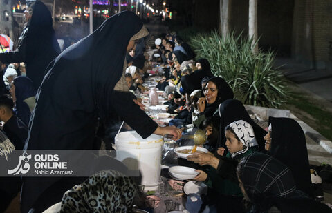 گزارش تصویری | «افطاری ساده» در هیئت عمار یاسرِ محله مصلی