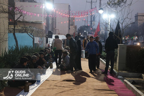 گزارش تصویری | «افطاری ساده» در هیئت عمار یاسرِ محله مصلی